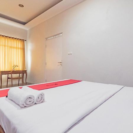 RedDoorz Resort Syariah @ Idelansia Home Stay Ciater Subang Zewnętrze zdjęcie